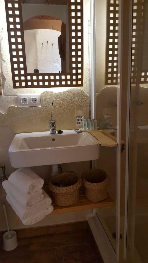 Habitaciones Casa De Campo Daymipaz มาโอน ภายนอก รูปภาพ